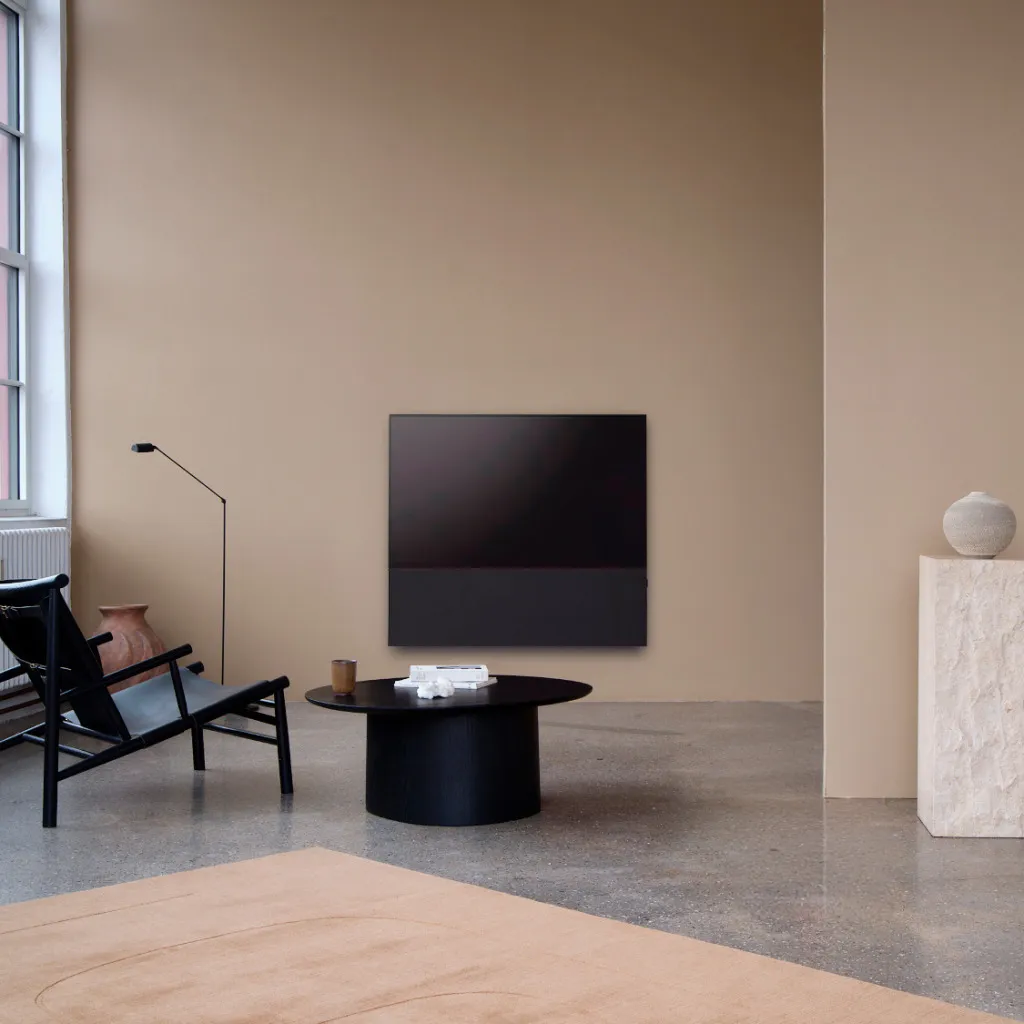 Canvas_55_Black_wall-1024x1024[1].webp